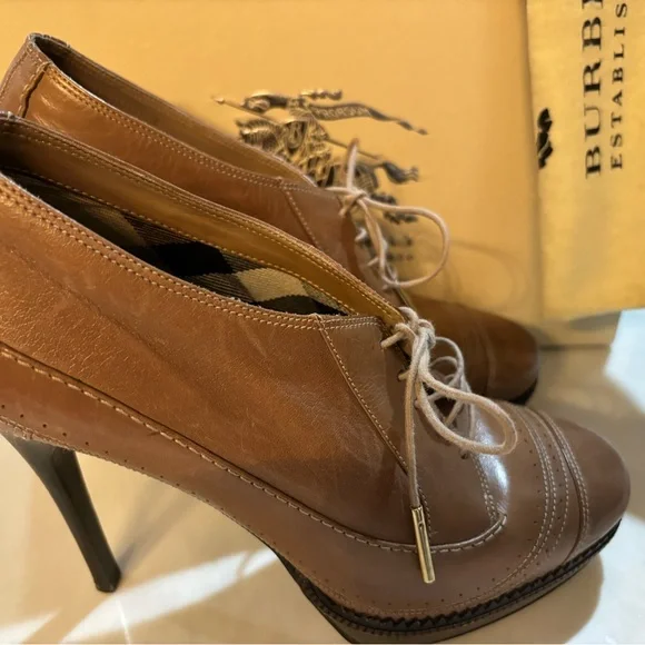 Burberry Heddington Oxford Women's black ankle boots Taupe Size 40 Original Box